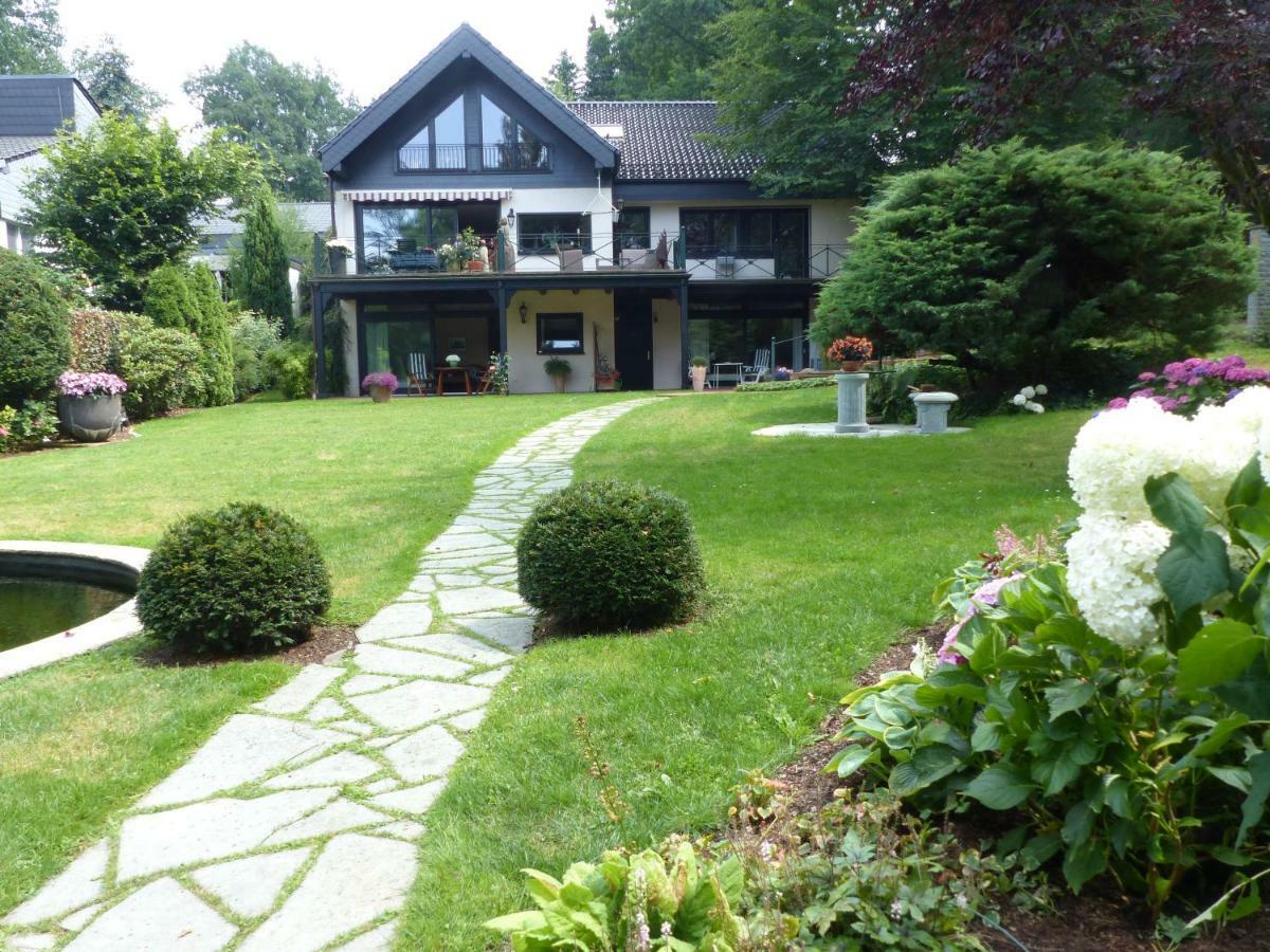 Апартаменты Ferien Im Koenigshaus Мёнезе Экстерьер фото